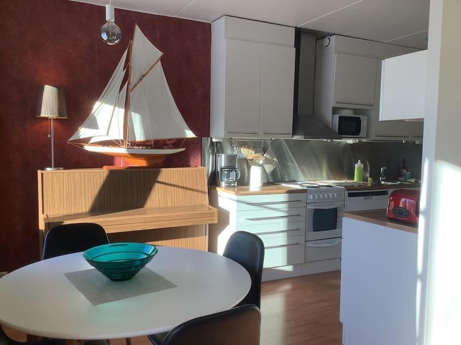 Cosy Two Rooms Apartment In 赫尔辛基 外观 照片